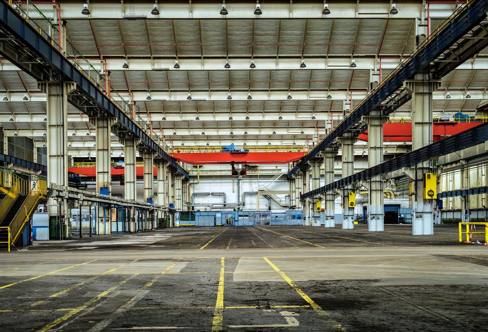 Interior of a modern 3PL warehouse with high racking